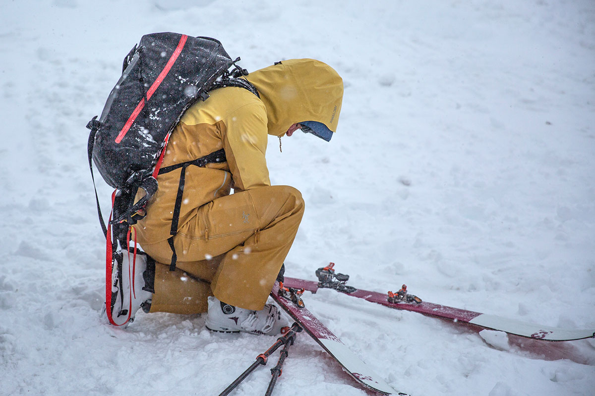 Arc'teryx Sentinel Bib Pant (adjusting ski bindings)